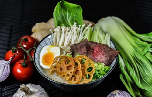 220Sukiyaki-Ramen-z-wołowiną.jpg