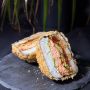 SUSHI-BURGER-Z-PIECZONYM-ŁOSOSIEM.jpg
